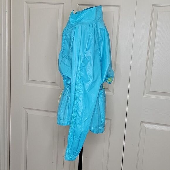 Athleta Turquoise Blue Lightweight Windbreaker Size Medium - Picture 5 of 9